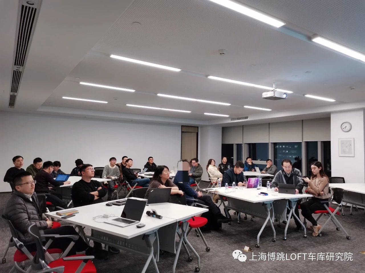 迪庆杭州LOFT车库专题会